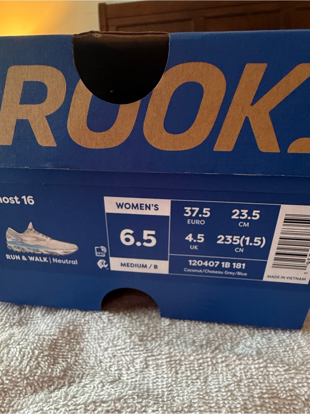 Brooks Athletic Shoes in Cream/Beige - Picture 6 of 6